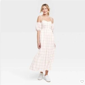 Universal Thread Pink and White Textured Top